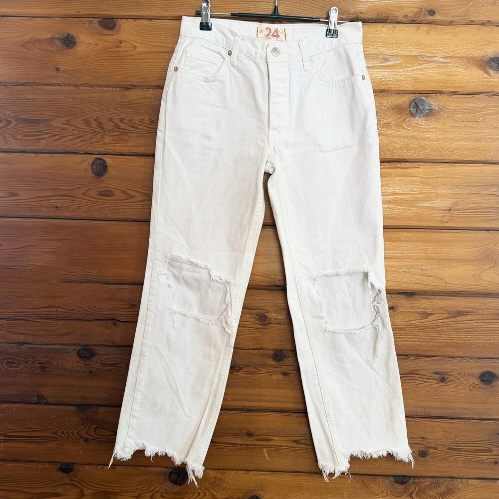 Free People We The Free Maggie white distressed straight-leg jeans 24